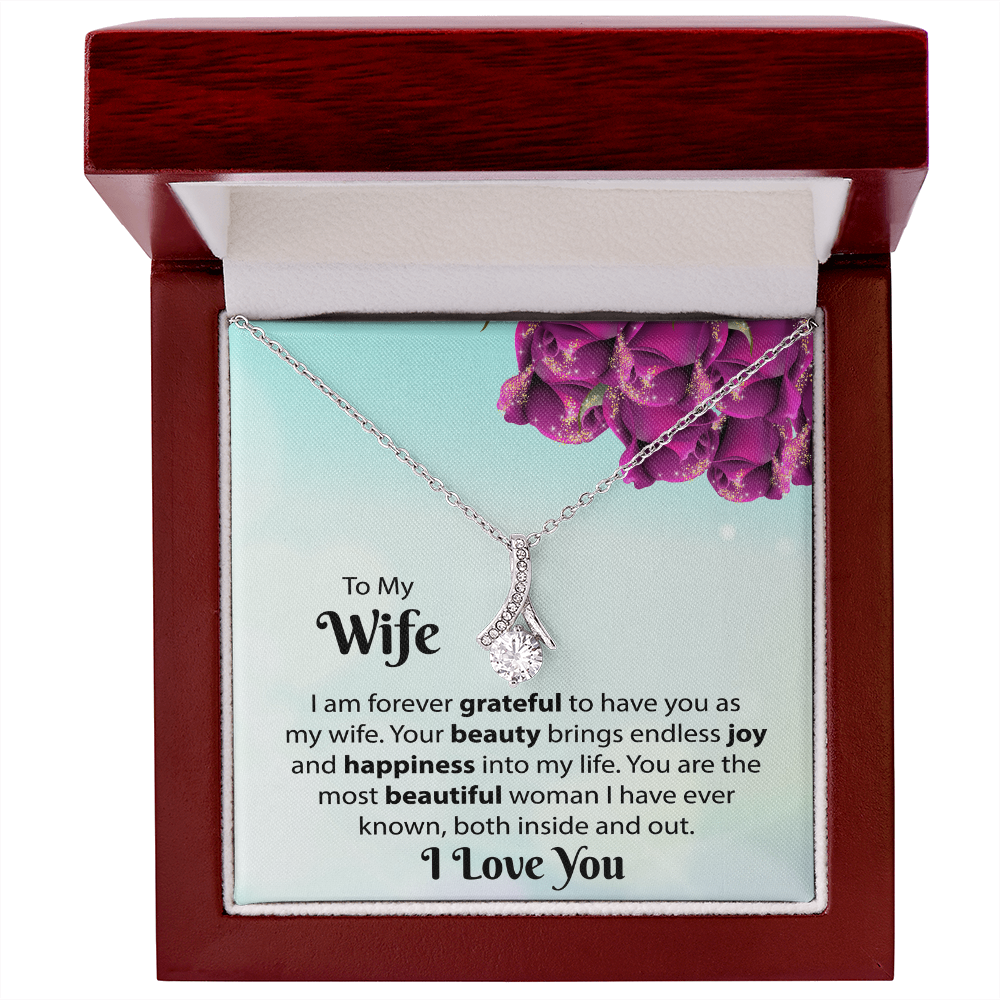 Alluring Beauty Necklace For Wife